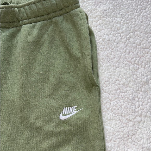 Nike Light Green Joggers - Picture 8 of 16